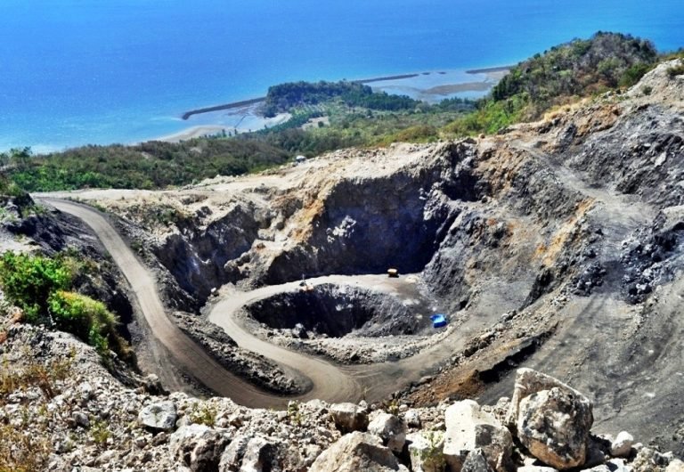 Pabrik Semen Vs Keteguhan Orang Flores Pertahankan Ekologi Pulau Kecil