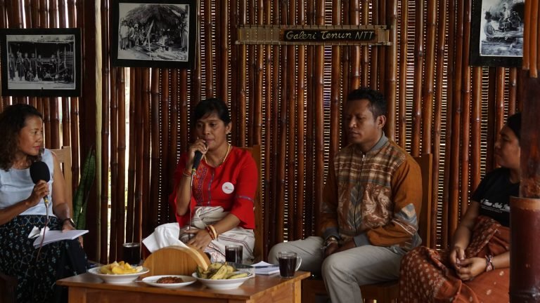 Diskusi “Tenun dan Peradaban” di Rumah Tenun Baku Peduli