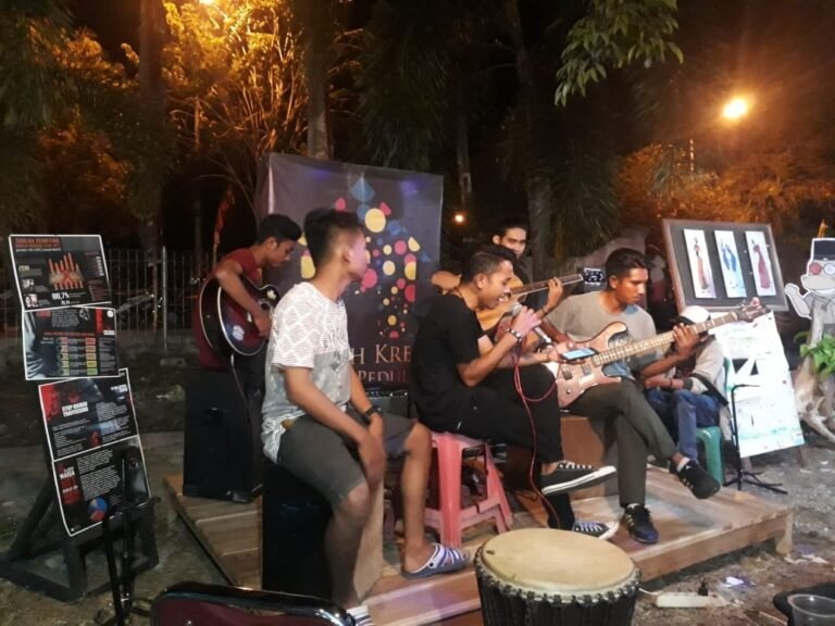 Malam Kreasi Anak Muda Bicara Identitas di Labuan Bajo